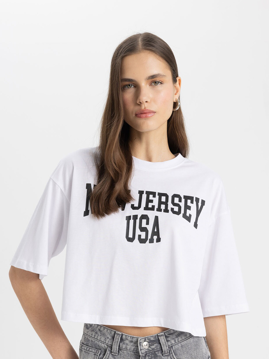 

DeFacto Women Typography Drop Shoulder Sleeves T-shirt, White