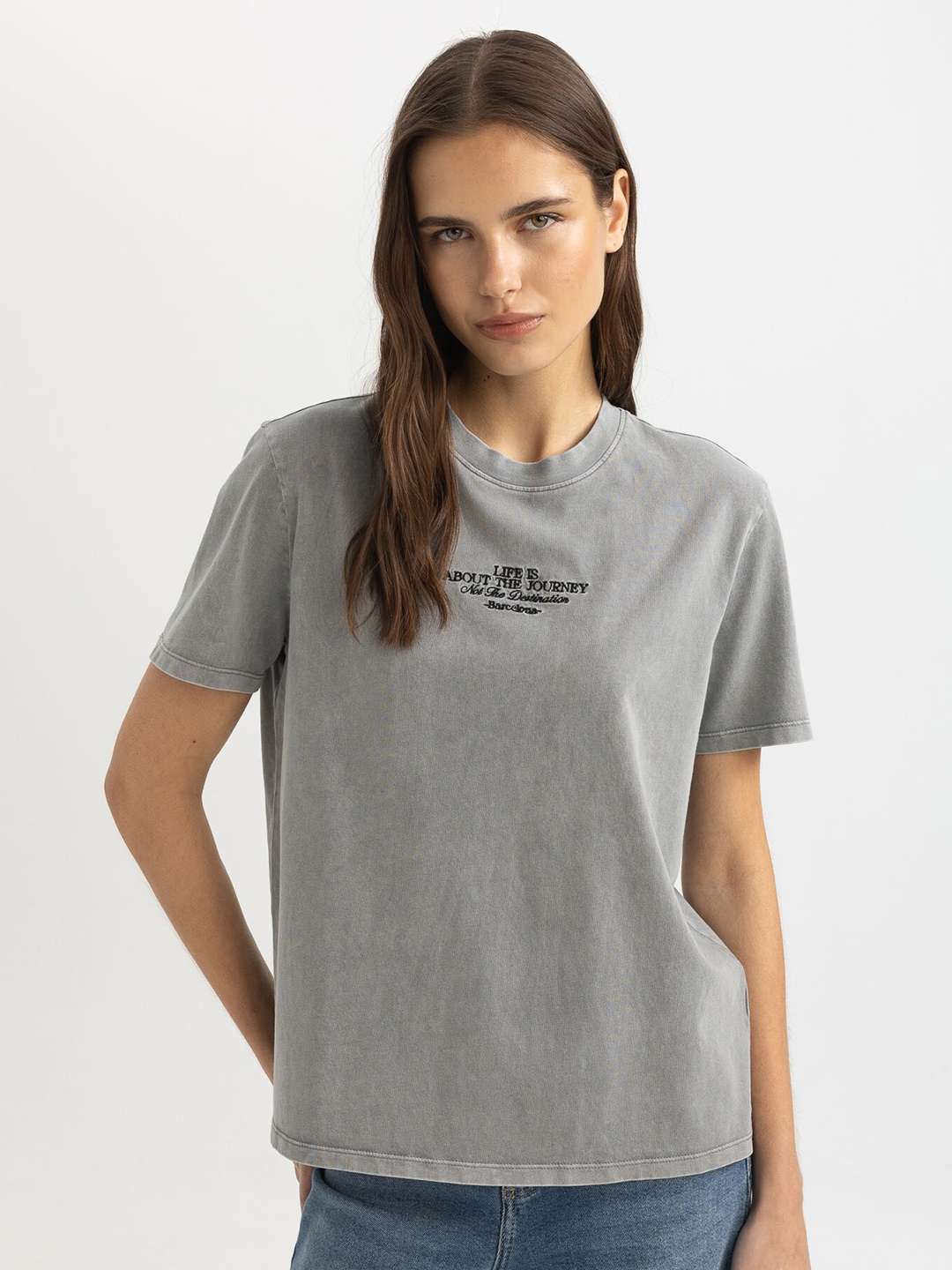 

DeFacto Women Typography T-shirt, Grey