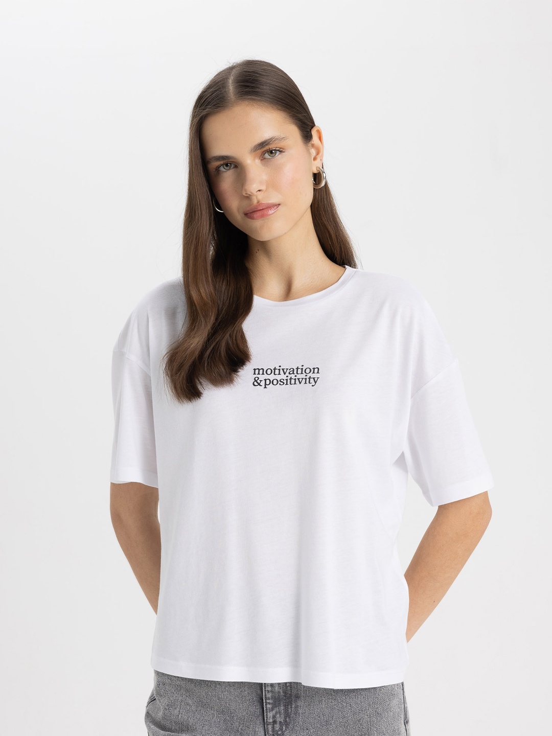 

DeFacto Women Typography Drop-Shoulder Sleeves T-shirt, White