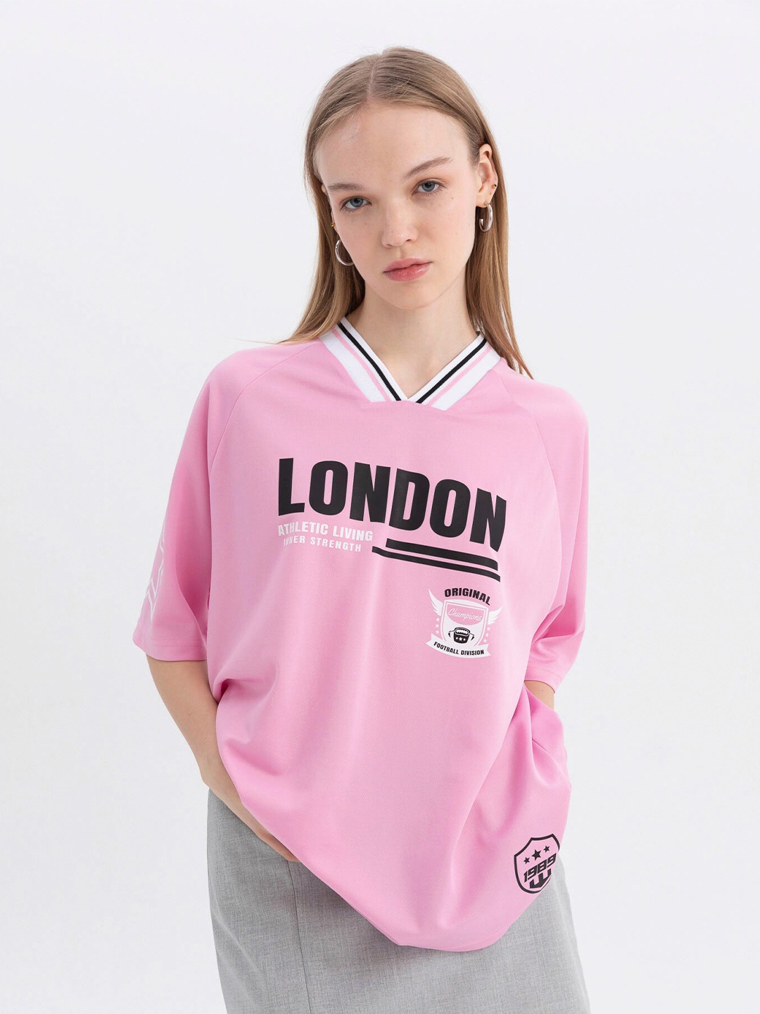 DeFacto Women Typography Printed Oversized Polyester T-shirt, Pink