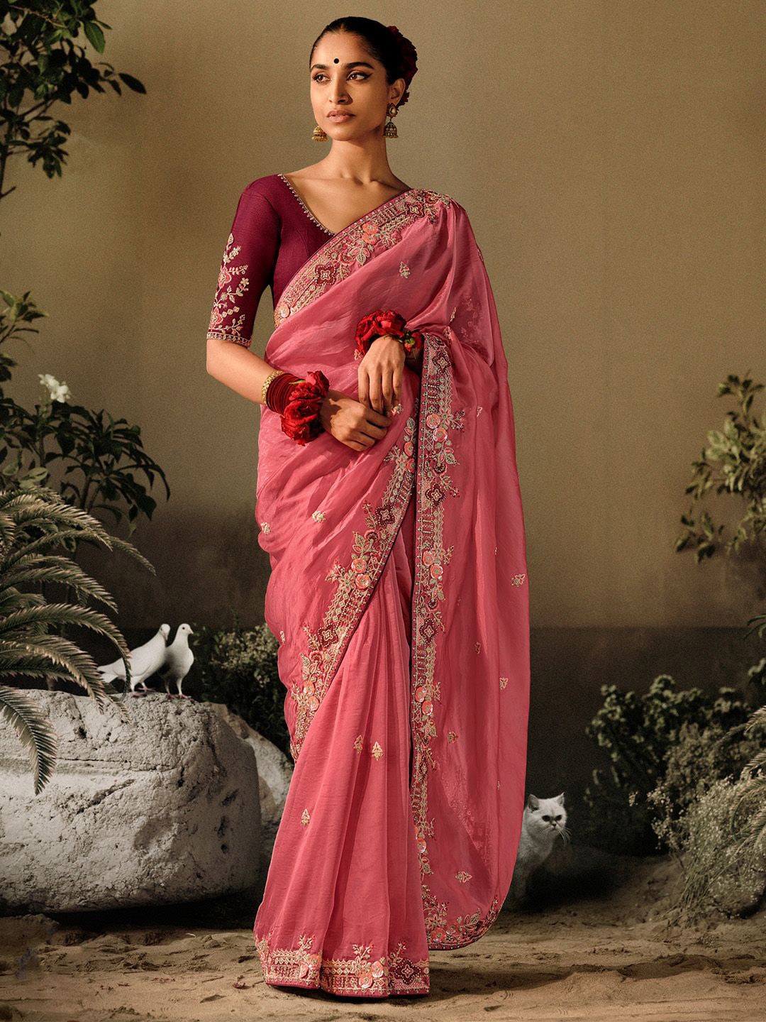 

Mitera Ethnic Motifs Embroidered Tissue Saree, Pink