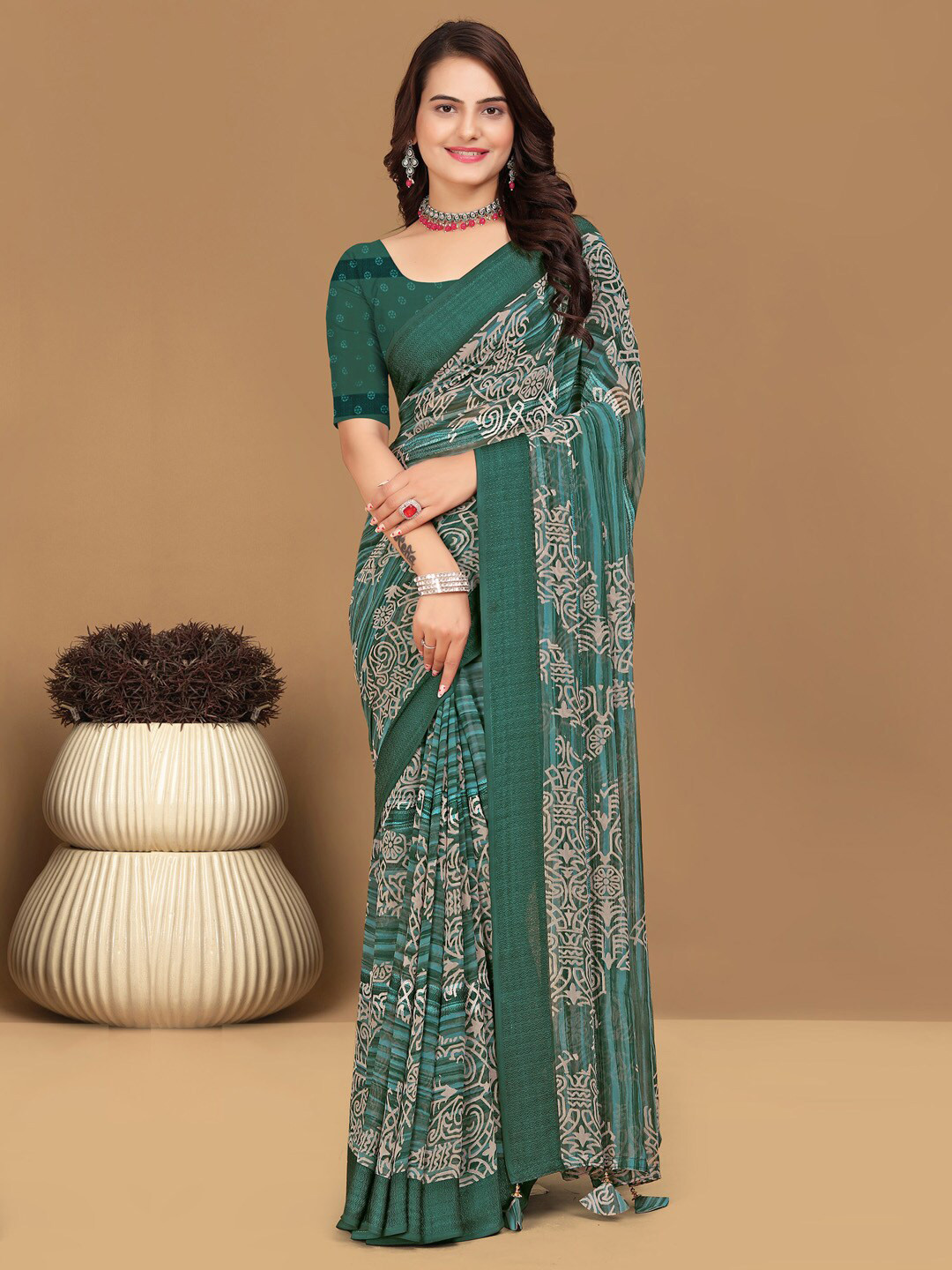 

Mitera Ethnic Motifs Pure Georgette Saree, Teal