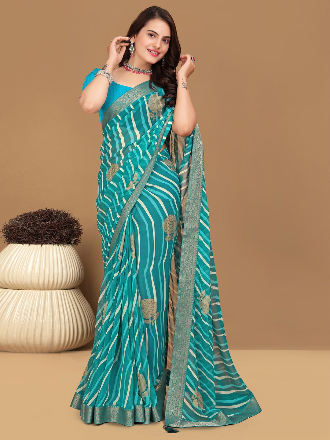 

Mitera Ethnic Motifs Zari Pure Georgette Sungudi Saree, Blue