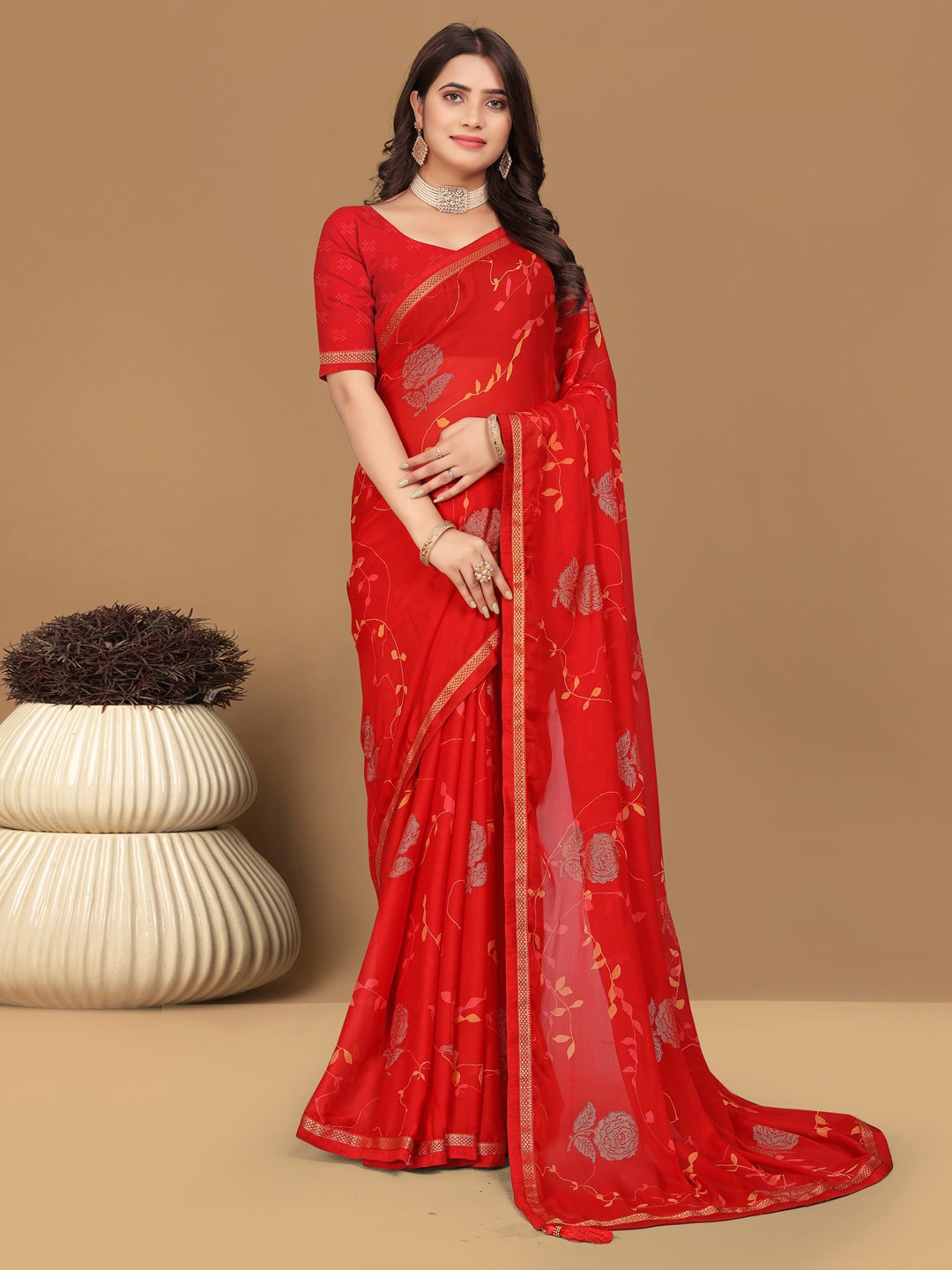 

Mitera Floral Zari Pure Georgette Saree With Blouse Piece, Red