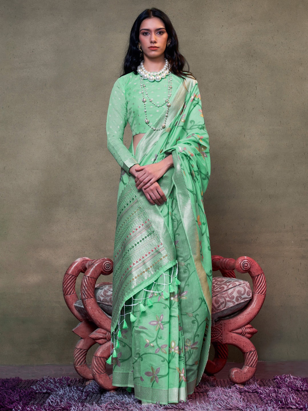 

Mitera Woven Design Zari Silk Blend Banarasi Saree, Sea green
