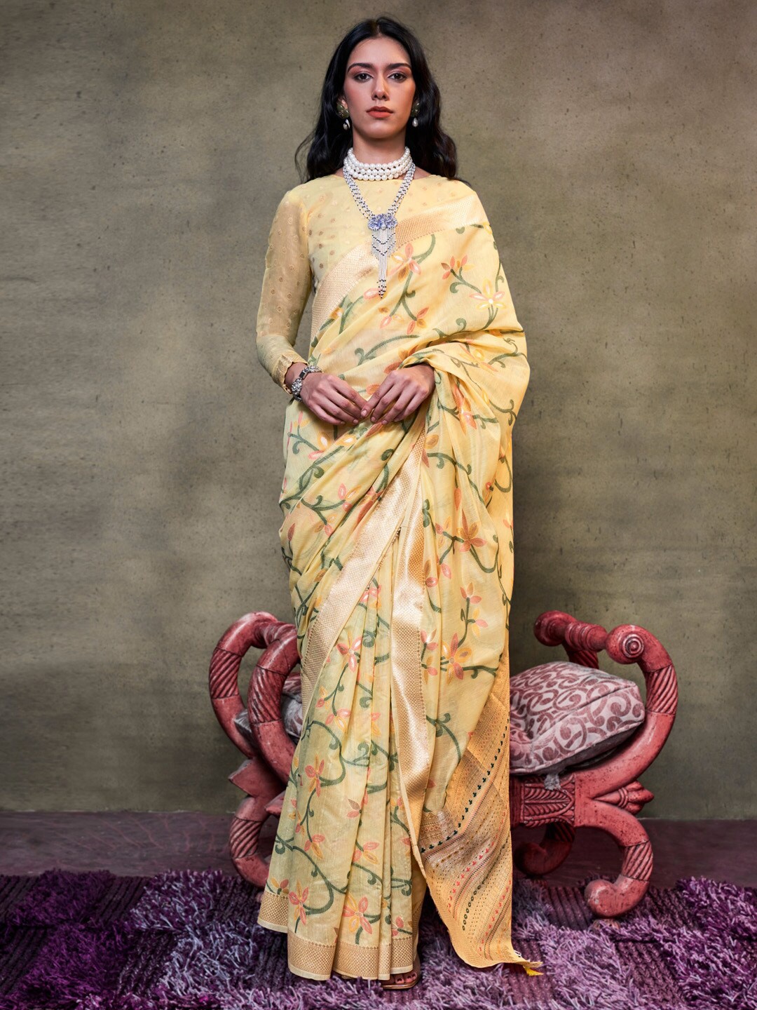 

Mitera Woven Design Zari Silk Blend Banarasi Saree, Yellow