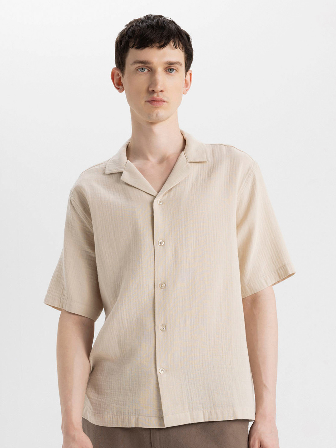 

DeFacto Men Cuban Collar Casual Shirt, Na