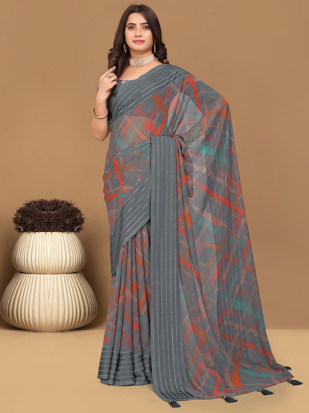 

Mitera Pure Georgette Block Print Saree, Grey