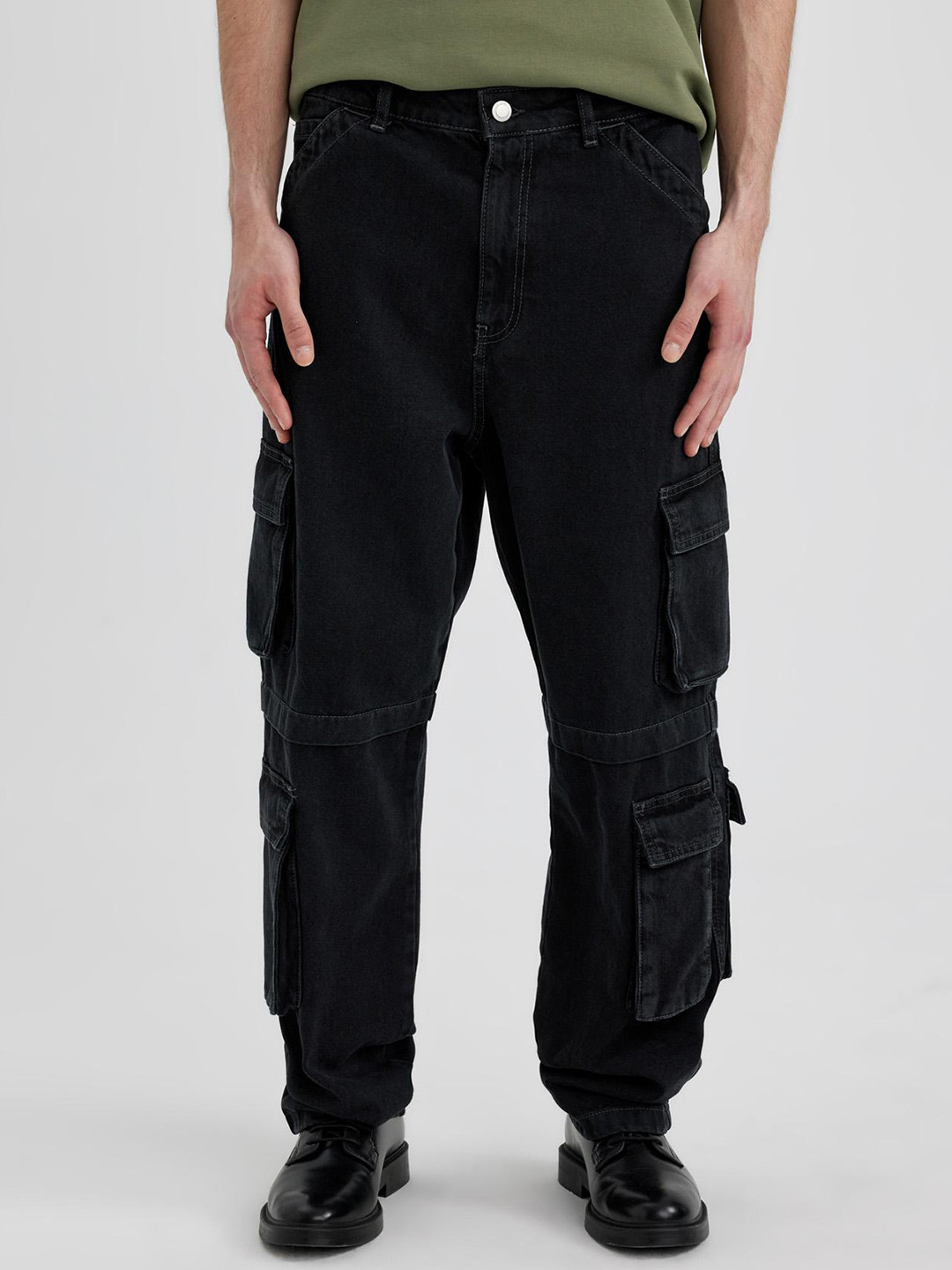 

DeFacto Men Pure Cotton Cargo Jeans, Black