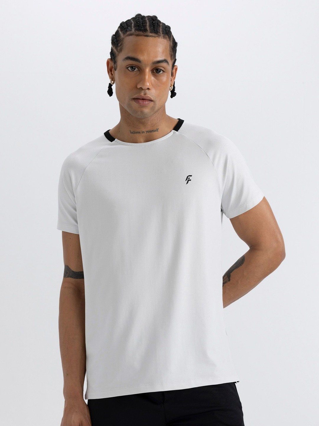

DeFacto Men Pockets T-shirt, Na