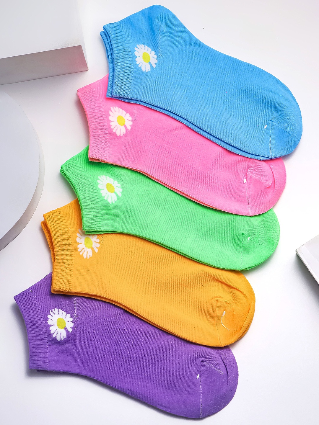 

Brauch Women Pack Of 5 Assorted Cotton Ankle-Length Socks