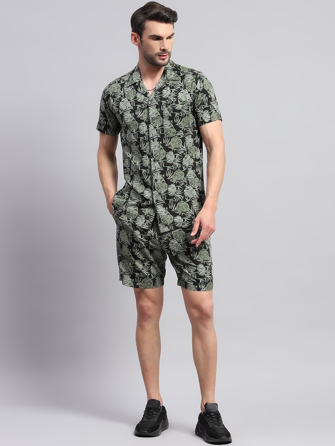 

Monte Carlo Printed Short Sleeve Shirt & Shorts Co-Ords, Green