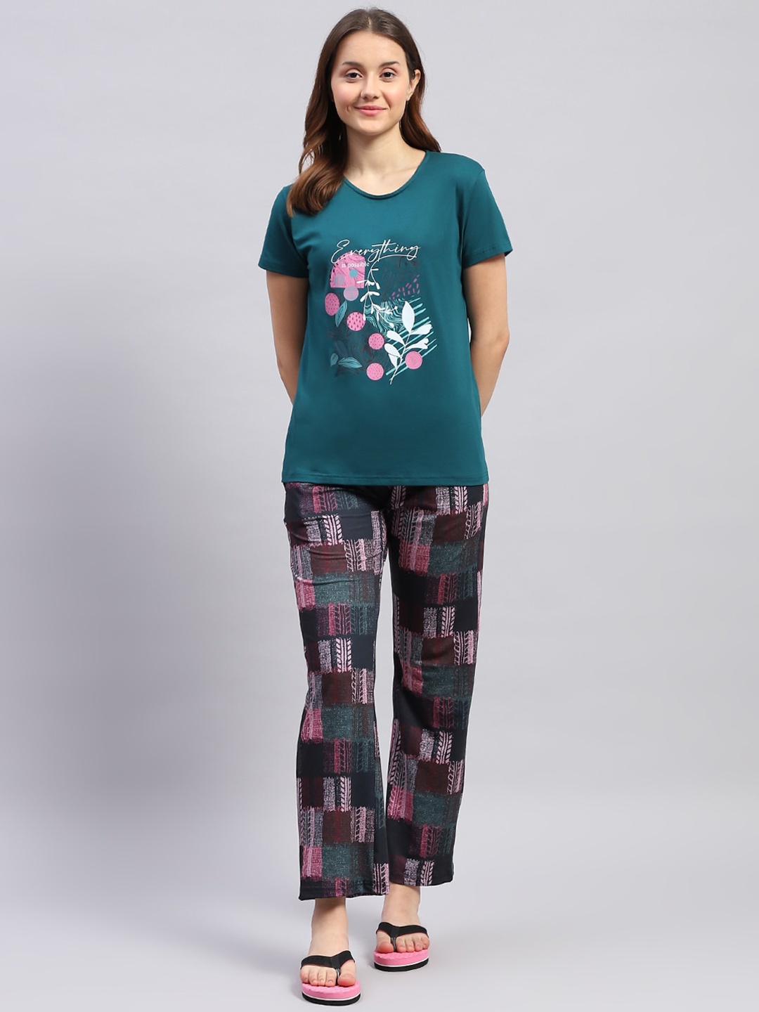 

Monte Carlo Graphic Printed Night Suit, Teal