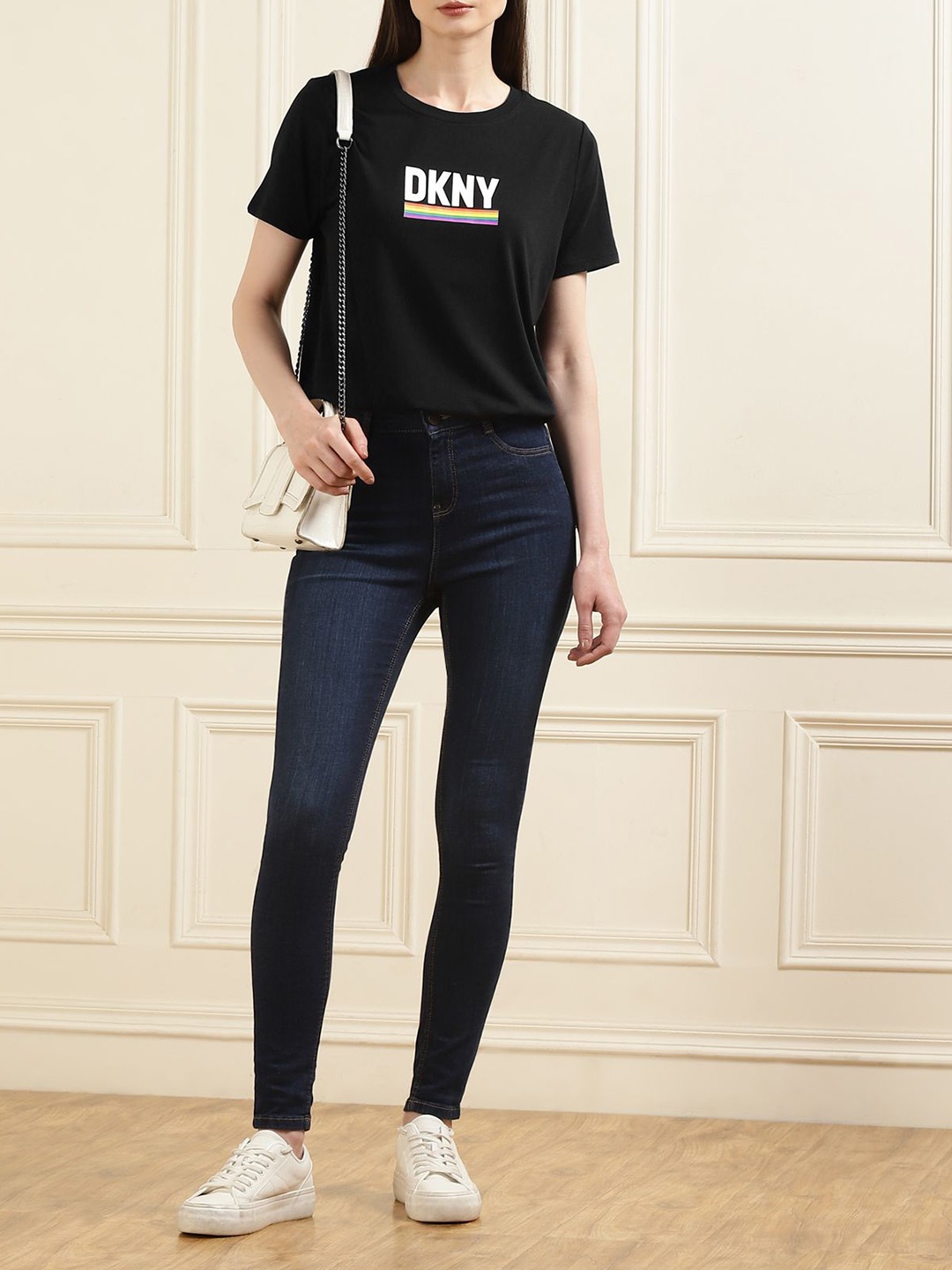 

DKNY Women Typography Round Neck T-shirt, Black