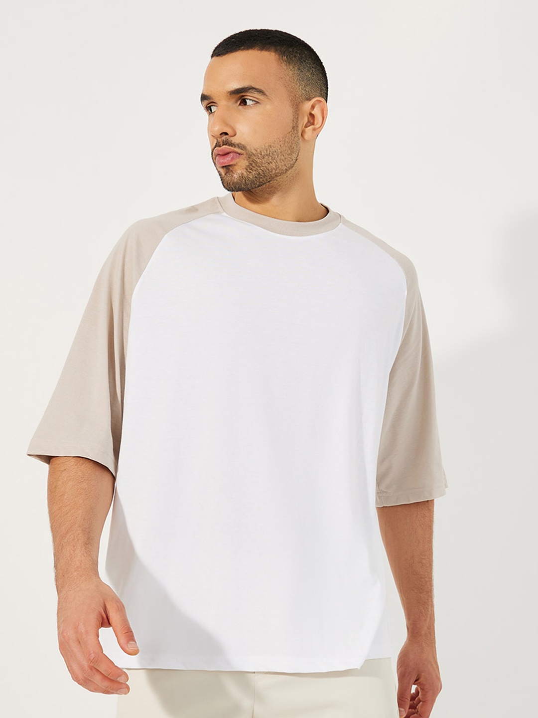 

Styli Colorblocked Boxy Fit Raglan T-shirt, Beige