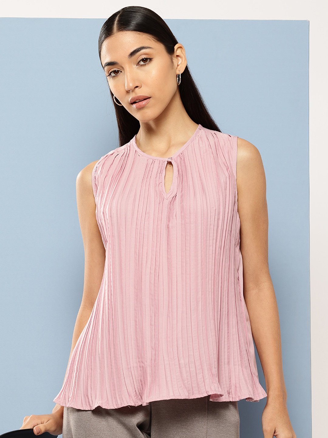 

Chemistry Accordion Pleats Keyhole Neck Top, Mauve