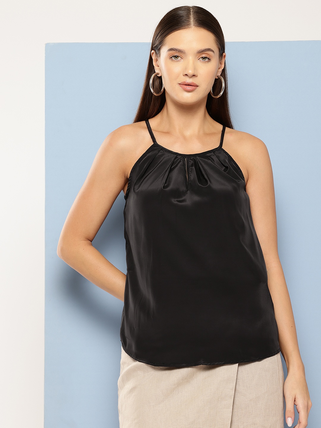 

Chemistry Keyhole Neck Tank Top, Black
