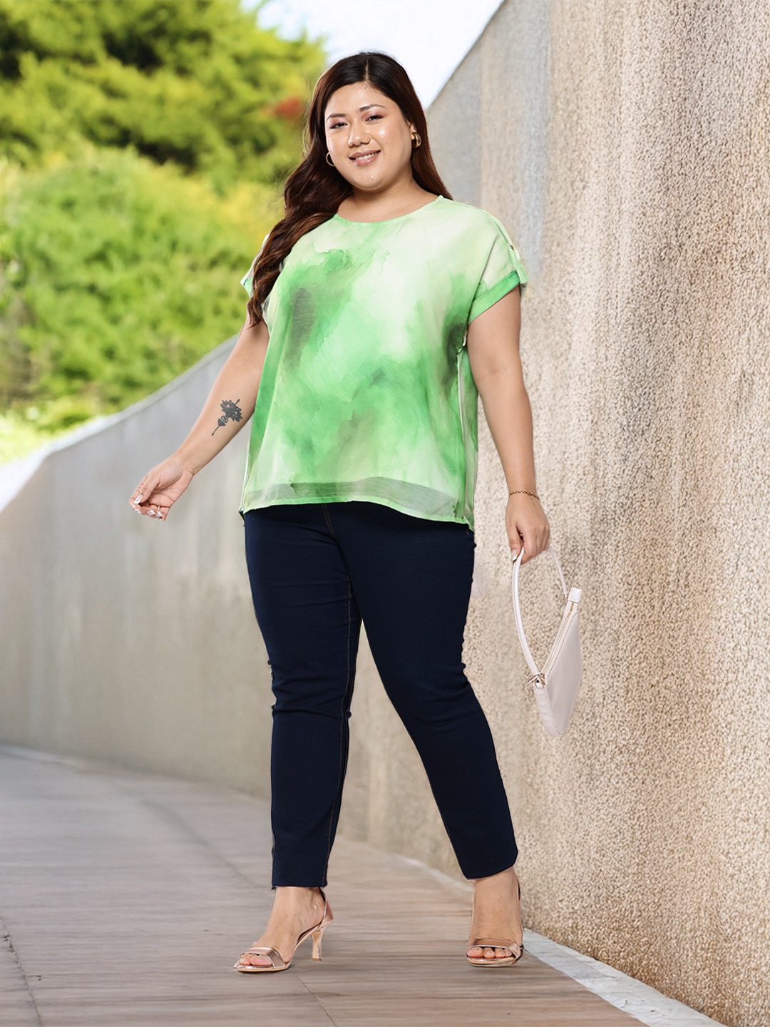 

Sztori Plus Size Ombre Print Roll-Up Sleeves Top, Green