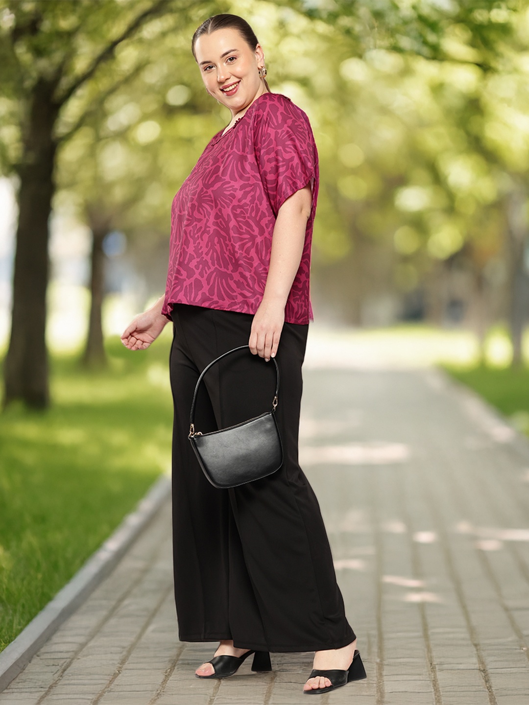 

Sztori Plus Size Printed Flared Sleeve Top, Maroon