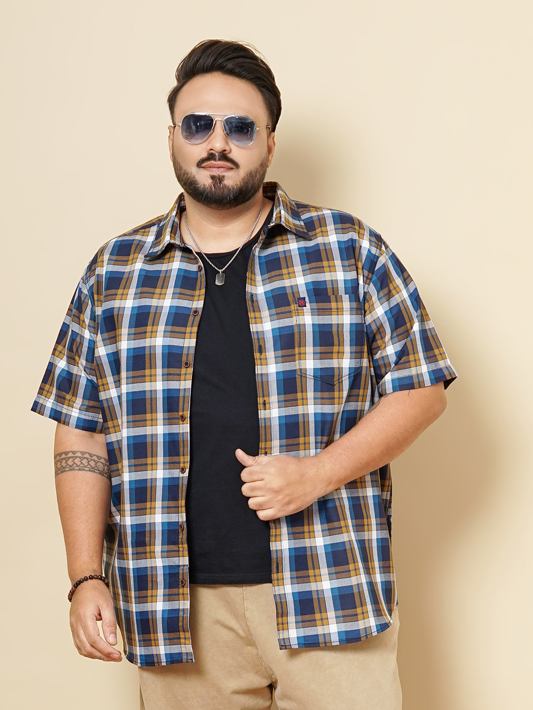 

Hardsoda by The Indian Garage Co Plus Size Checked Spread Collar Short Sleeves Casual Shirt, Navy blue