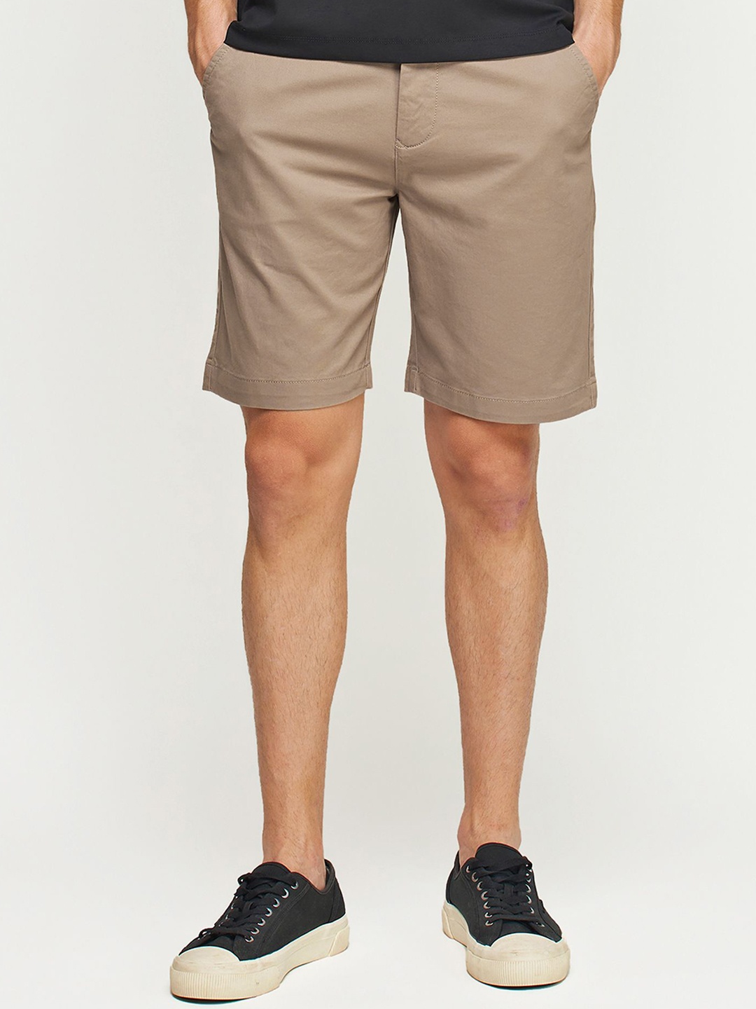 

Red Flame Men Mid Rise Shorts, Beige
