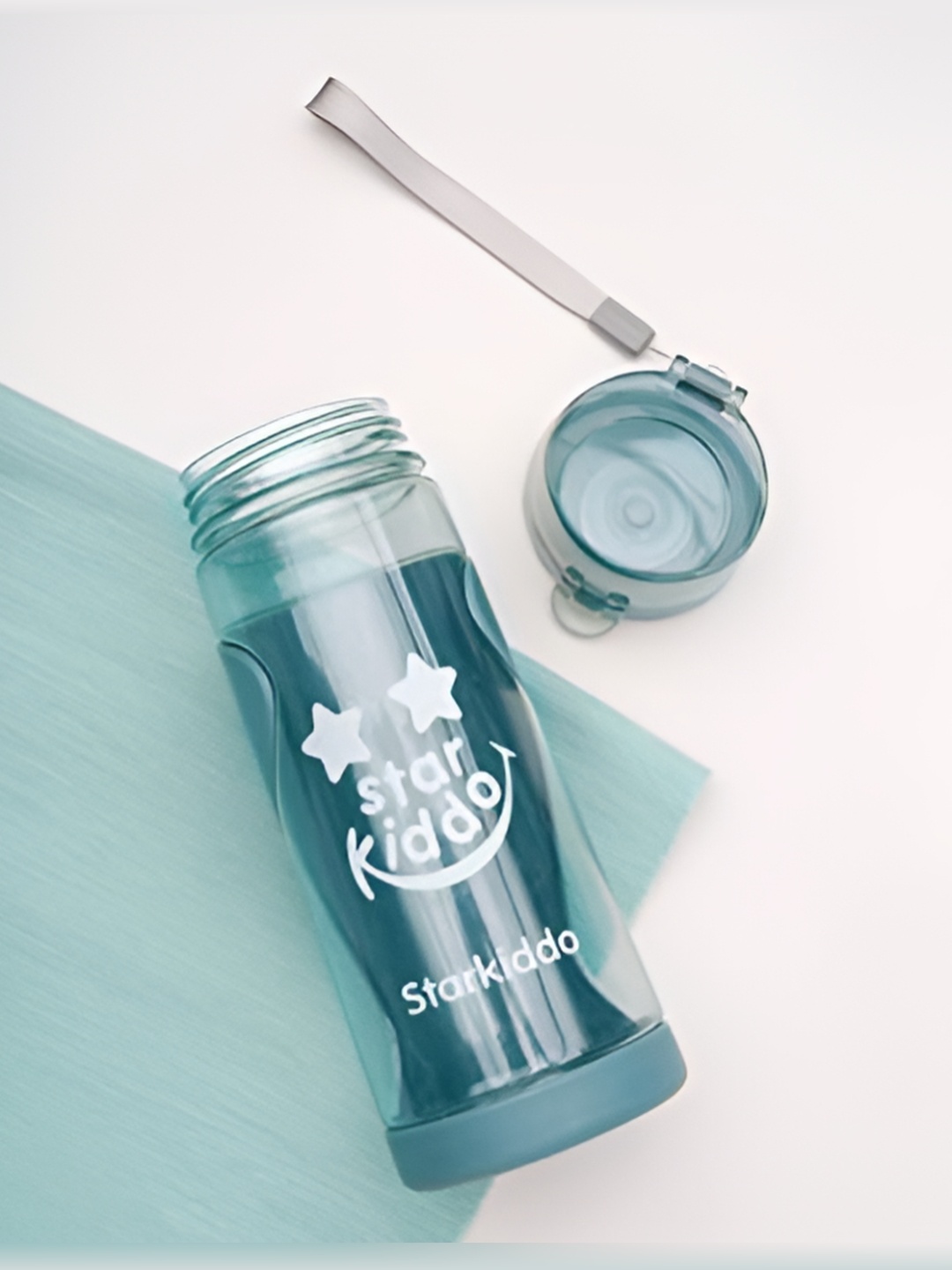 

Starkiddo Grey Single Tritan Printed Water Bottle 550 ml