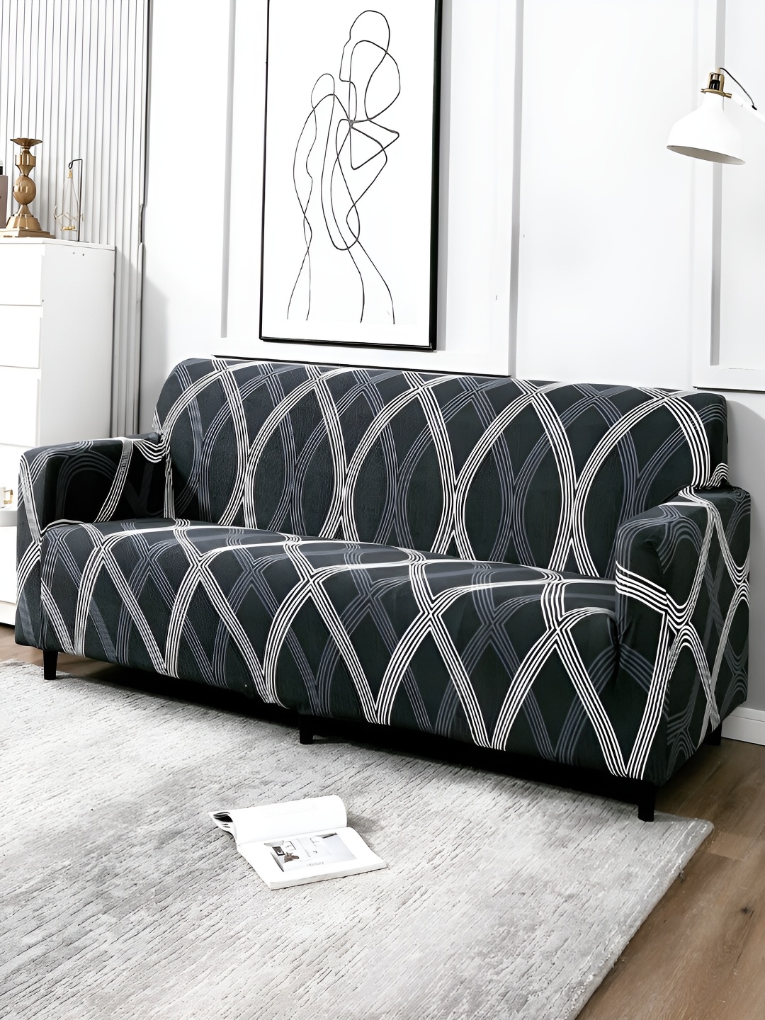 

HOKIPO Grey & White Printed 4 Seater Elasticated Sofa Cover With Arms