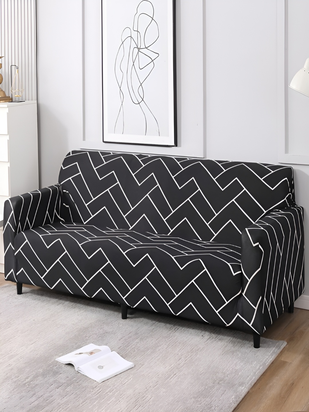 

HOKIPO Black & White Printed 4 Seater Elasticated Sofa Cover With Arms
