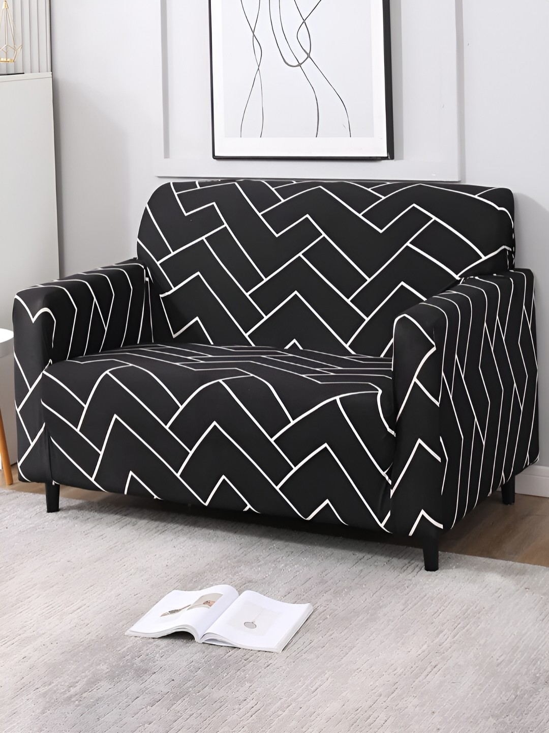

HOKIPO Black & White Printed 2 Seater Elasticated Sofa Cover With Arms