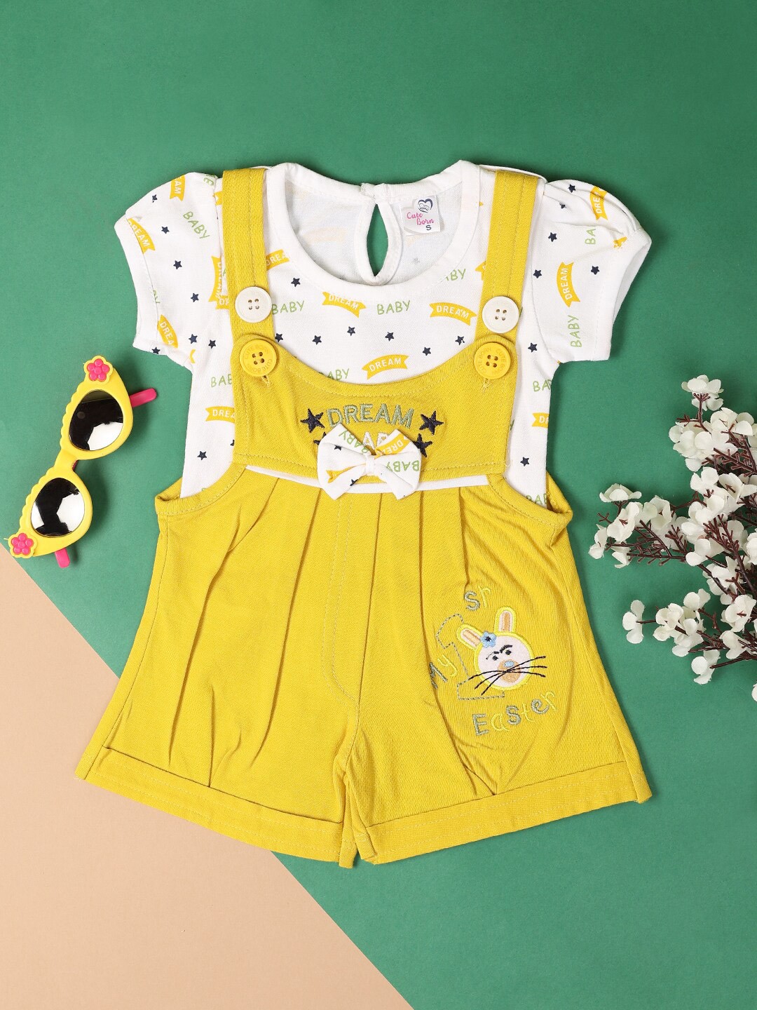 

V-Mart Infants Embroidered Pure Cotton Dungaree With T-Shirt, Yellow