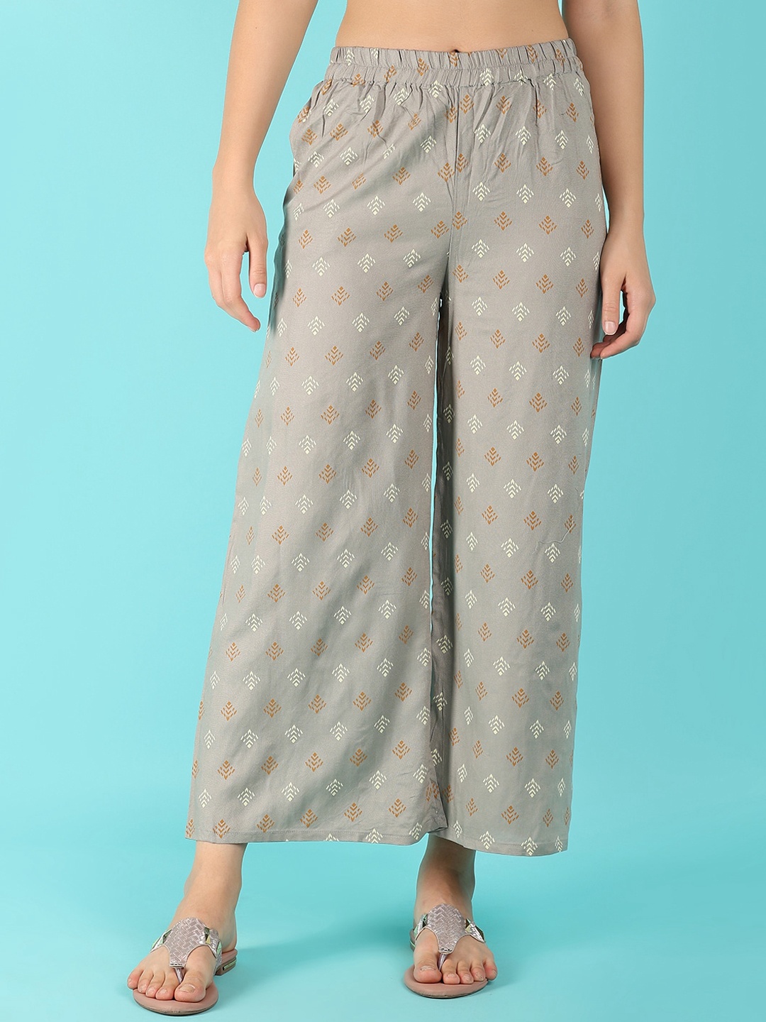 

V-Mart Women Ethnic Motifs Printed Trouser, Green