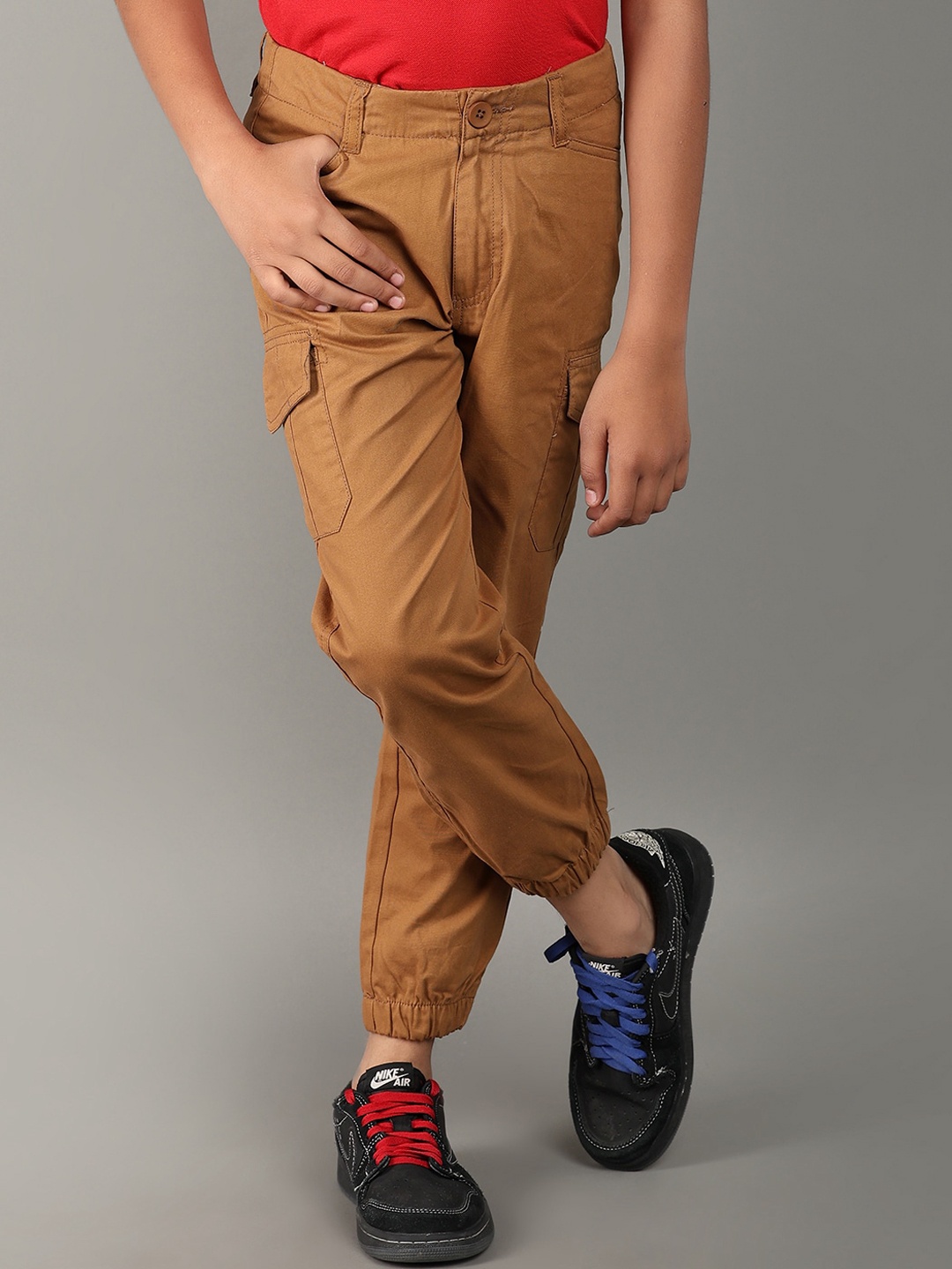 

V-Mart Boys Regular Fit Mid-Rise Cotton Joggers Trousers, Khaki
