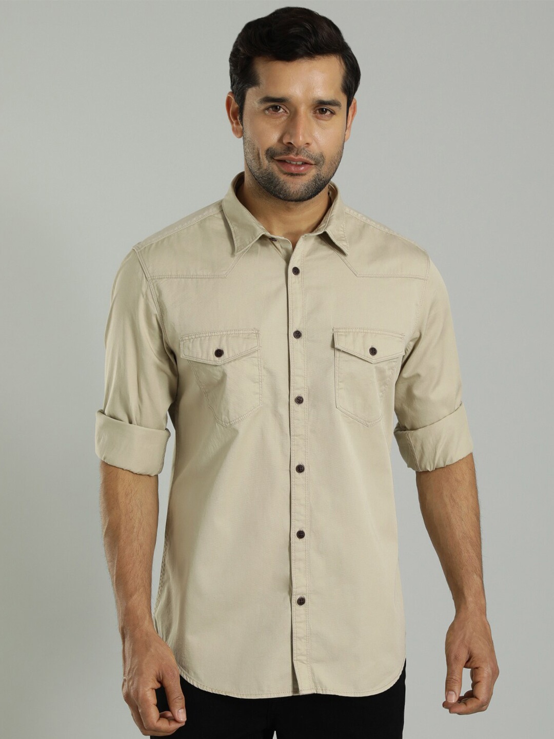 

Indian Terrain Slim Fit Flap Pockets Pure Cotton Casual Shirt, Brown