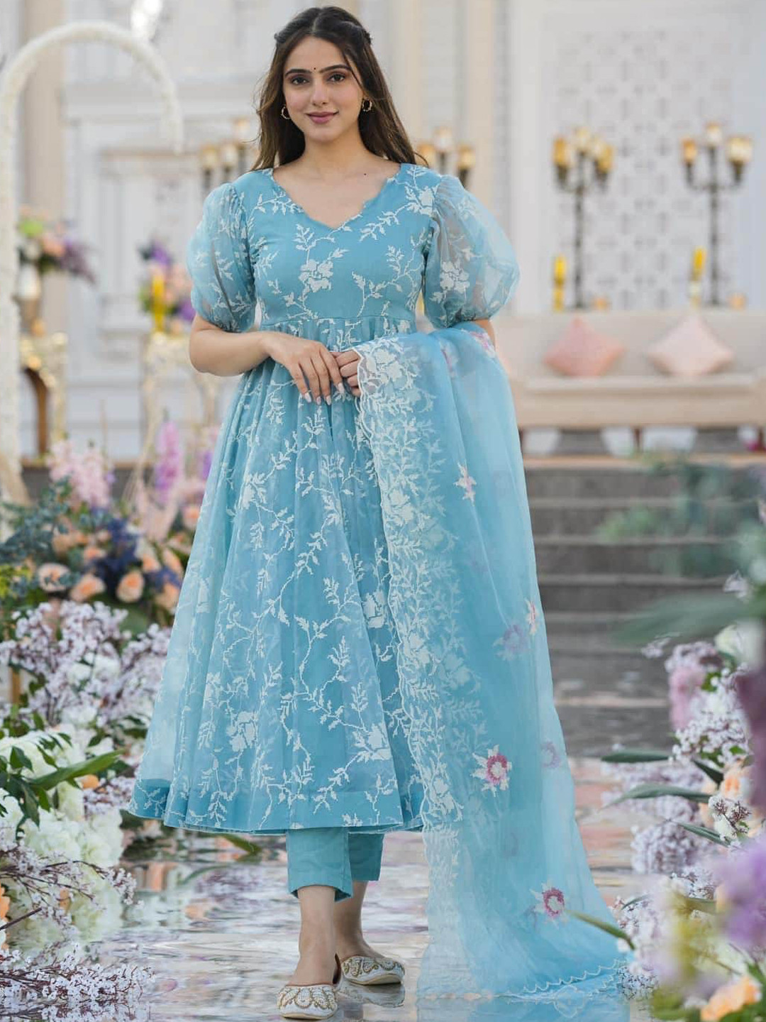 

VAANI CREATION Floral Embroidered Regular Thread Work Kurta with Trouser & Dupatta, Turquoise blue