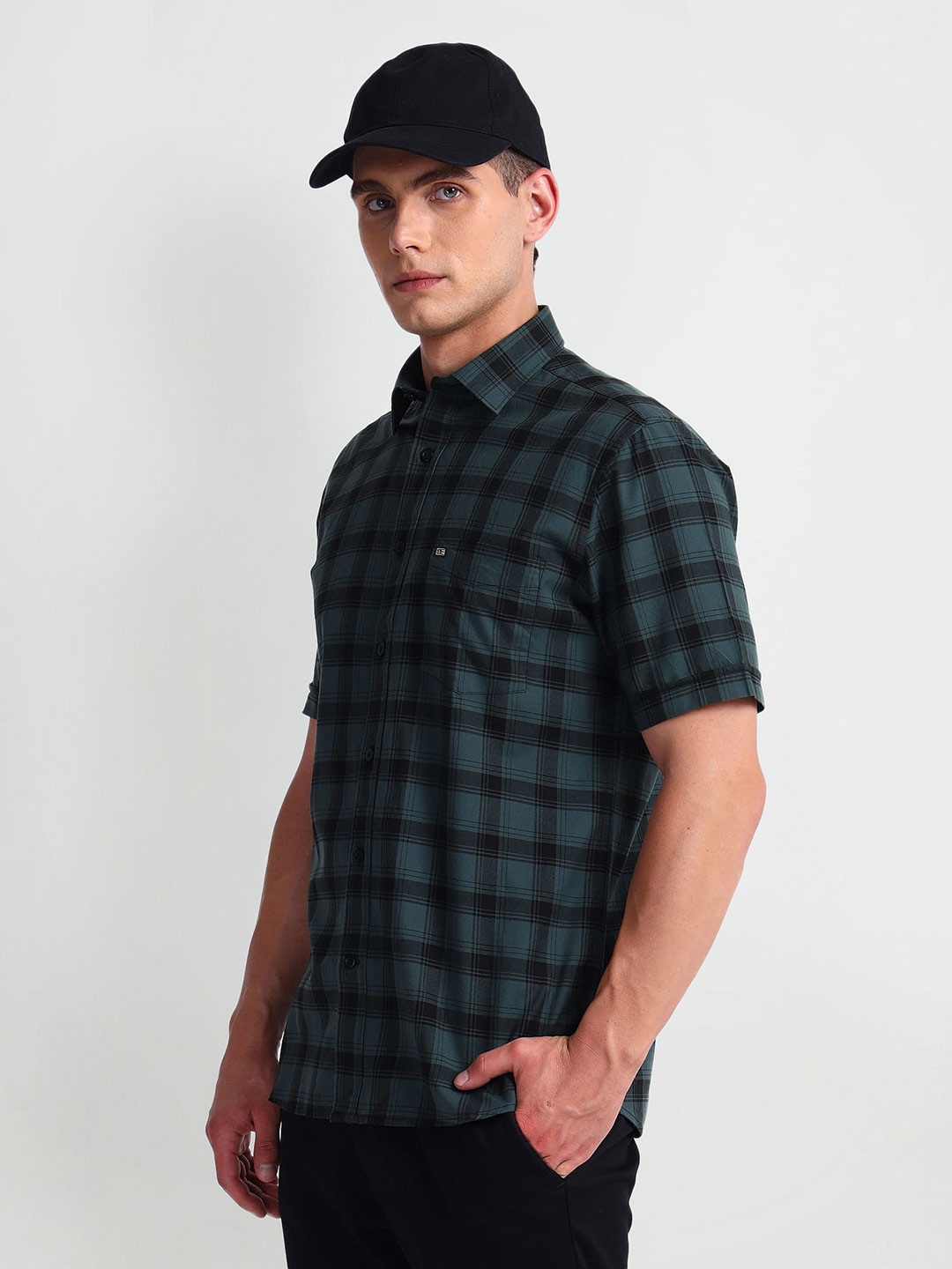 

Arrow Sport Buffalo Checked Spread Collar Sort Sleeves Casual Shirt, Grey