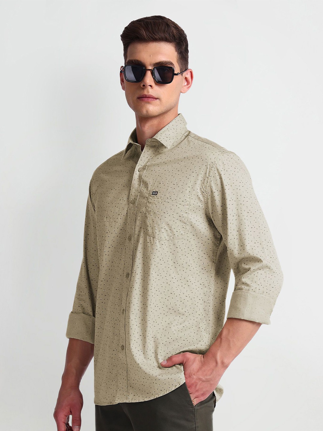 

Arrow Sport Slim Fit Micro Ditsy Printed Twill Weave Pure Cotton Casual Shirt, Beige