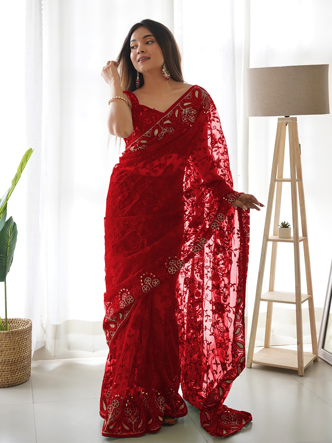 

RV CREATION Embellished Mirror Work Net Saree, Red