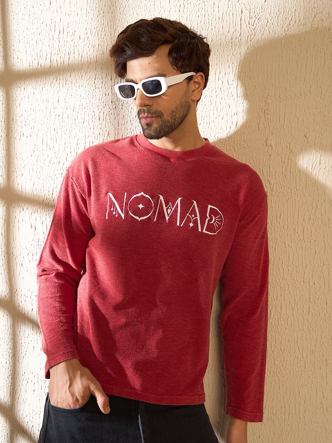 

FUGAZEE Men Typography Solid Round Neck T-shirt, Red