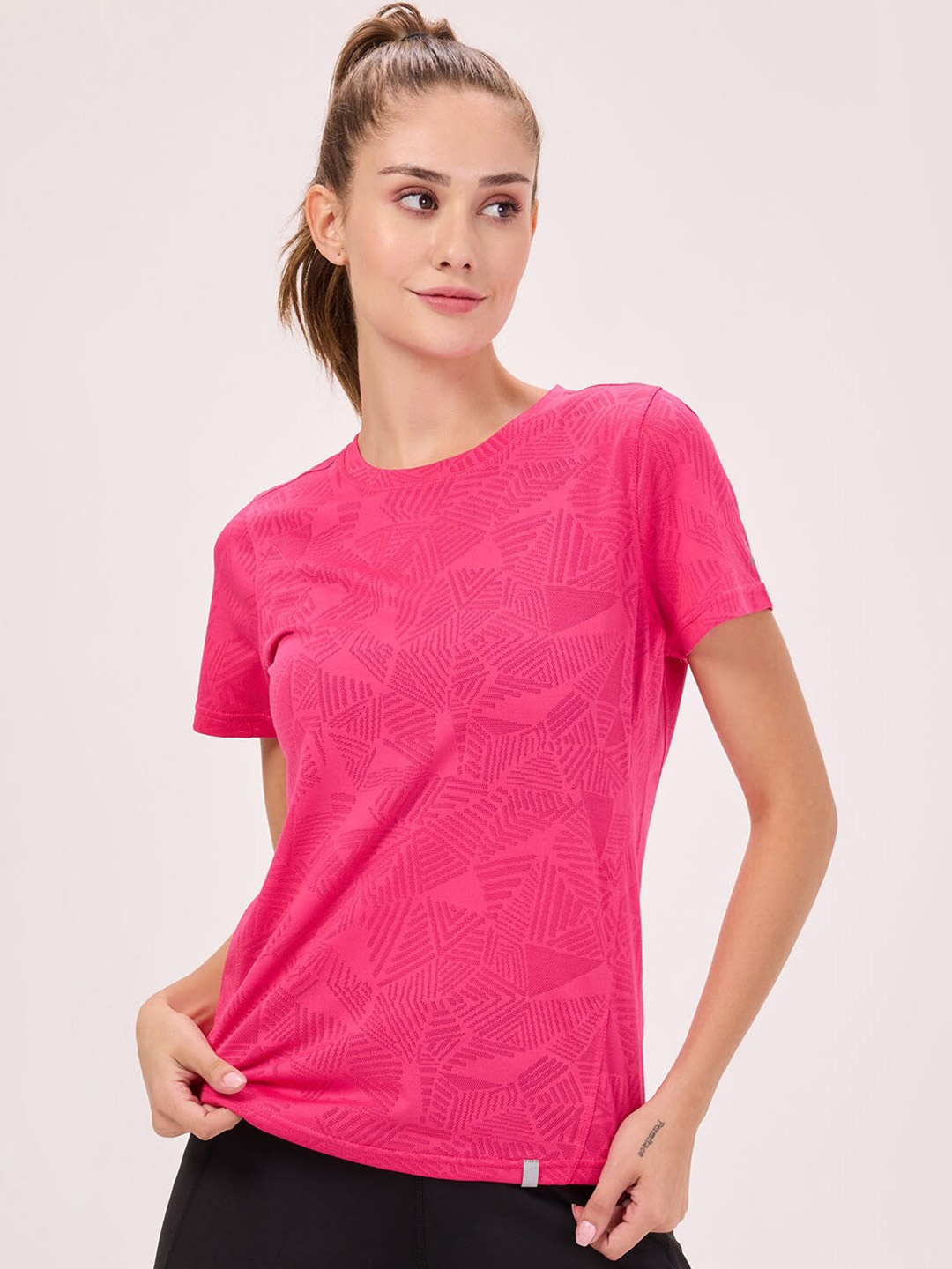 

Bombay Women Abstract Printed Round Neck T-shirt, Pink