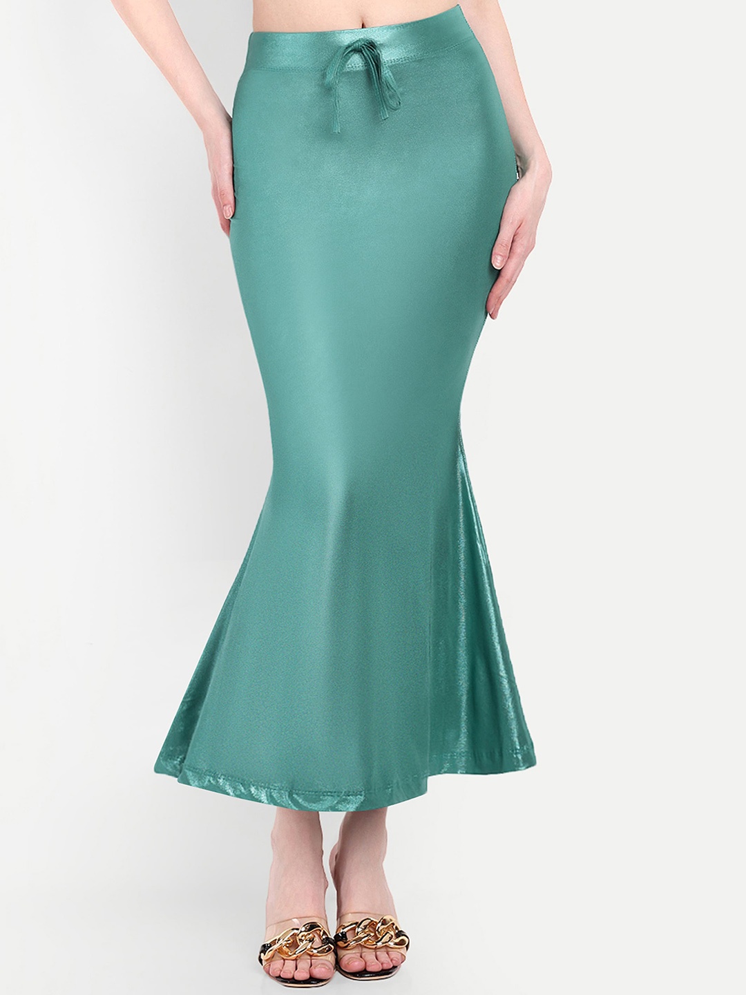 

Mehrang Shimmer Fish Cut Saree Shapewear, Green