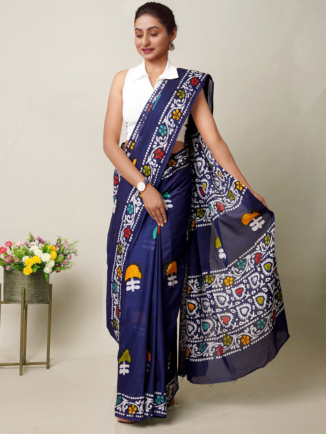 

Unnati Silks Batik Pure Cotton Handloom Saree, Navy blue