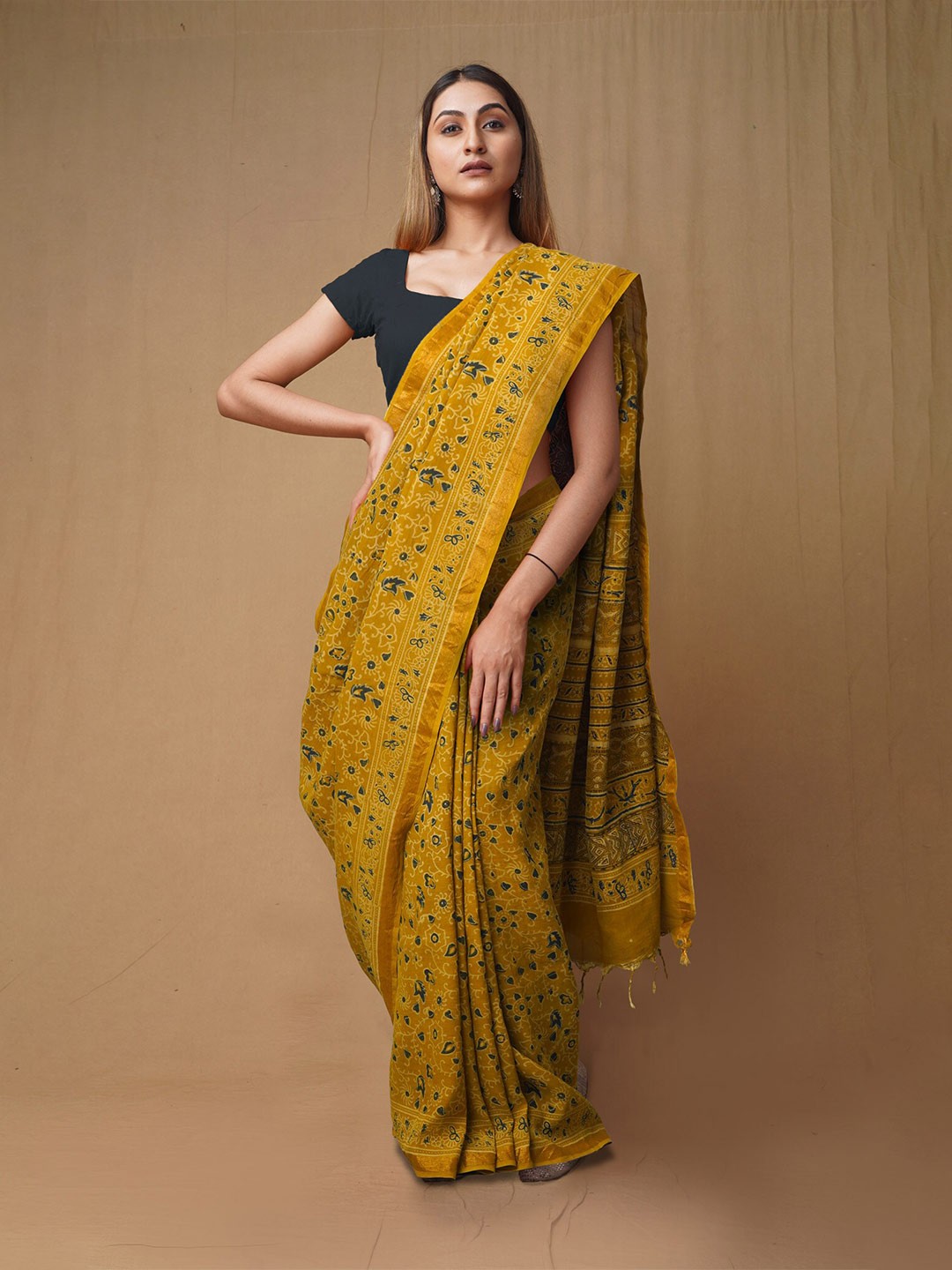 

Unnati Silks Ajrak Block Pure Silk Handloom Chanderi Saree, Yellow