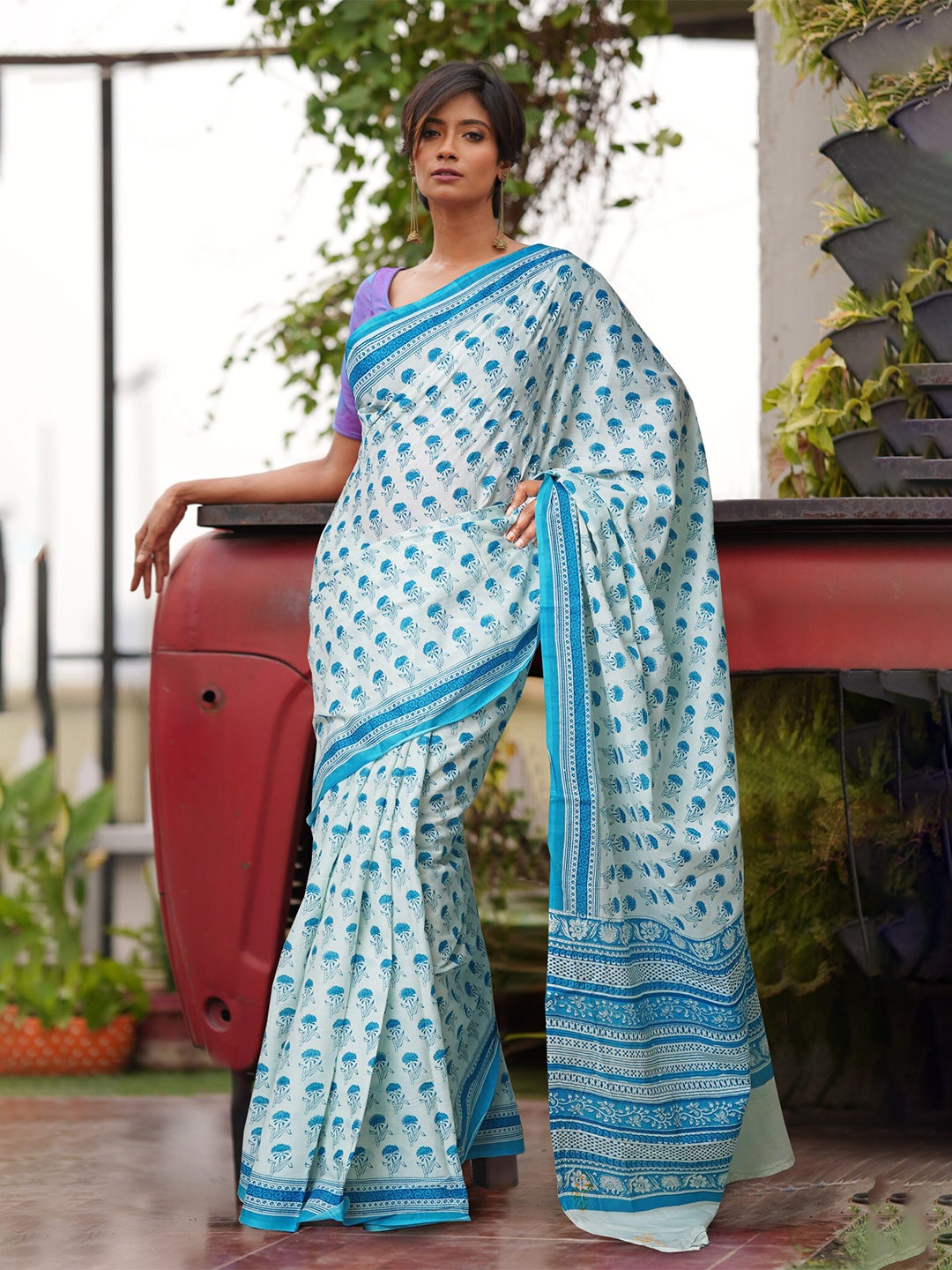

Unnati Silks Ethnic Motifs Pure Cotton Handloom Block Print Saree, White