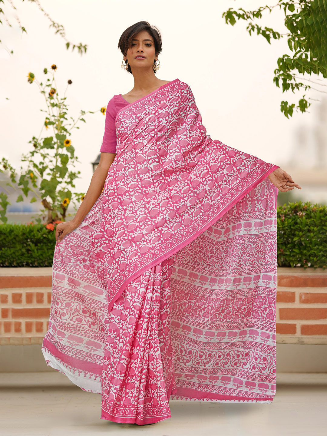 

Unnati Silks Ethnic Motifs Pure Cotton Handloom Block Print Saree, Pink