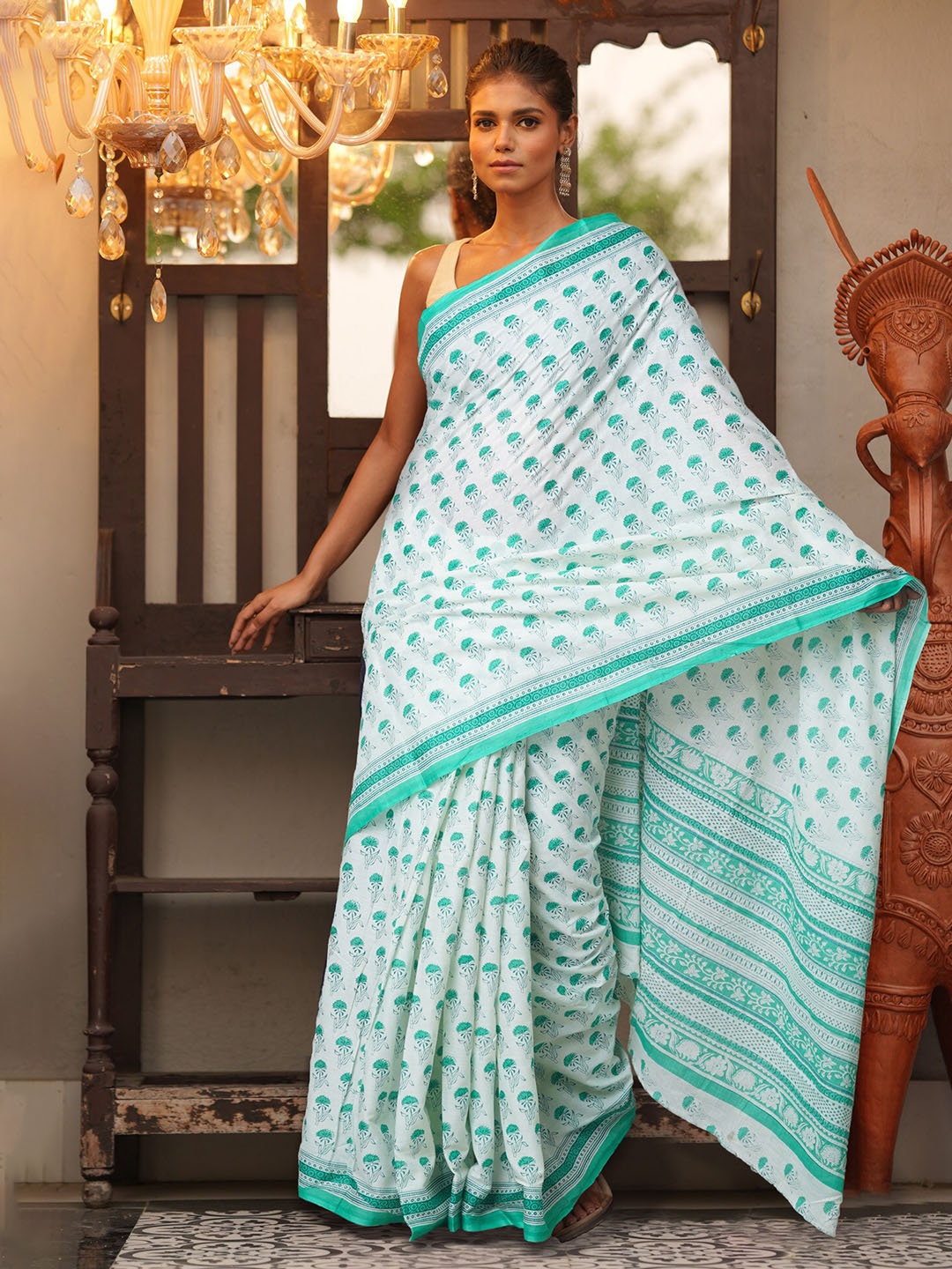 

Unnati Silks Ethnic Motifs Pure Cotton Handloom Block Print Saree, White