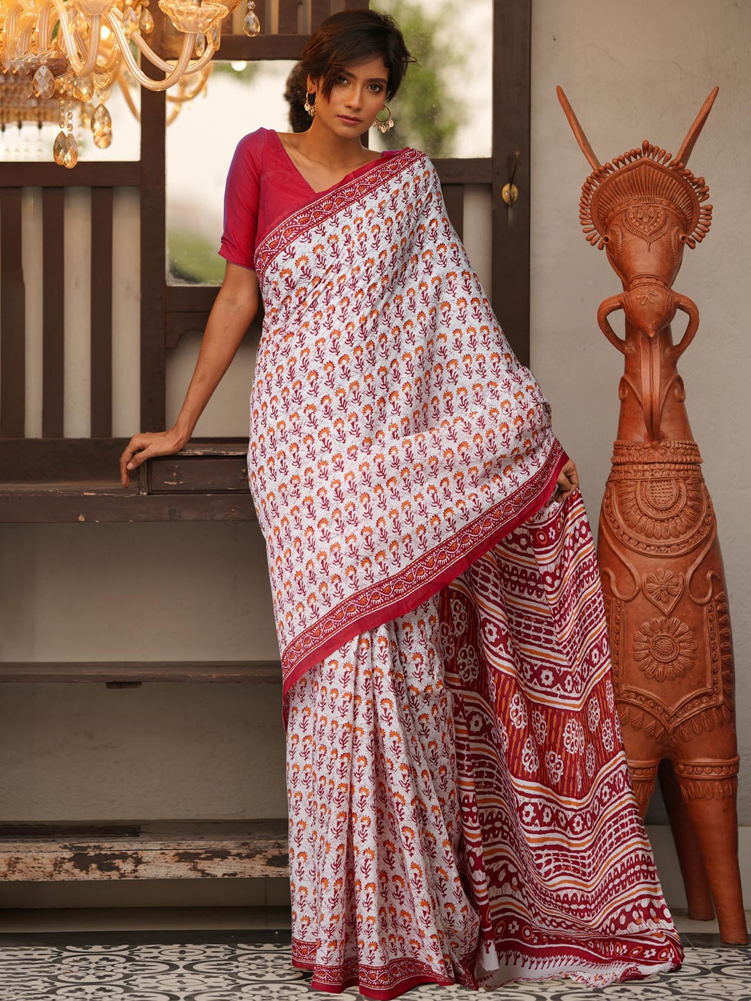 

Unnati Silks Ethnic Motifs Pure Cotton Handloom Block Print Saree, White