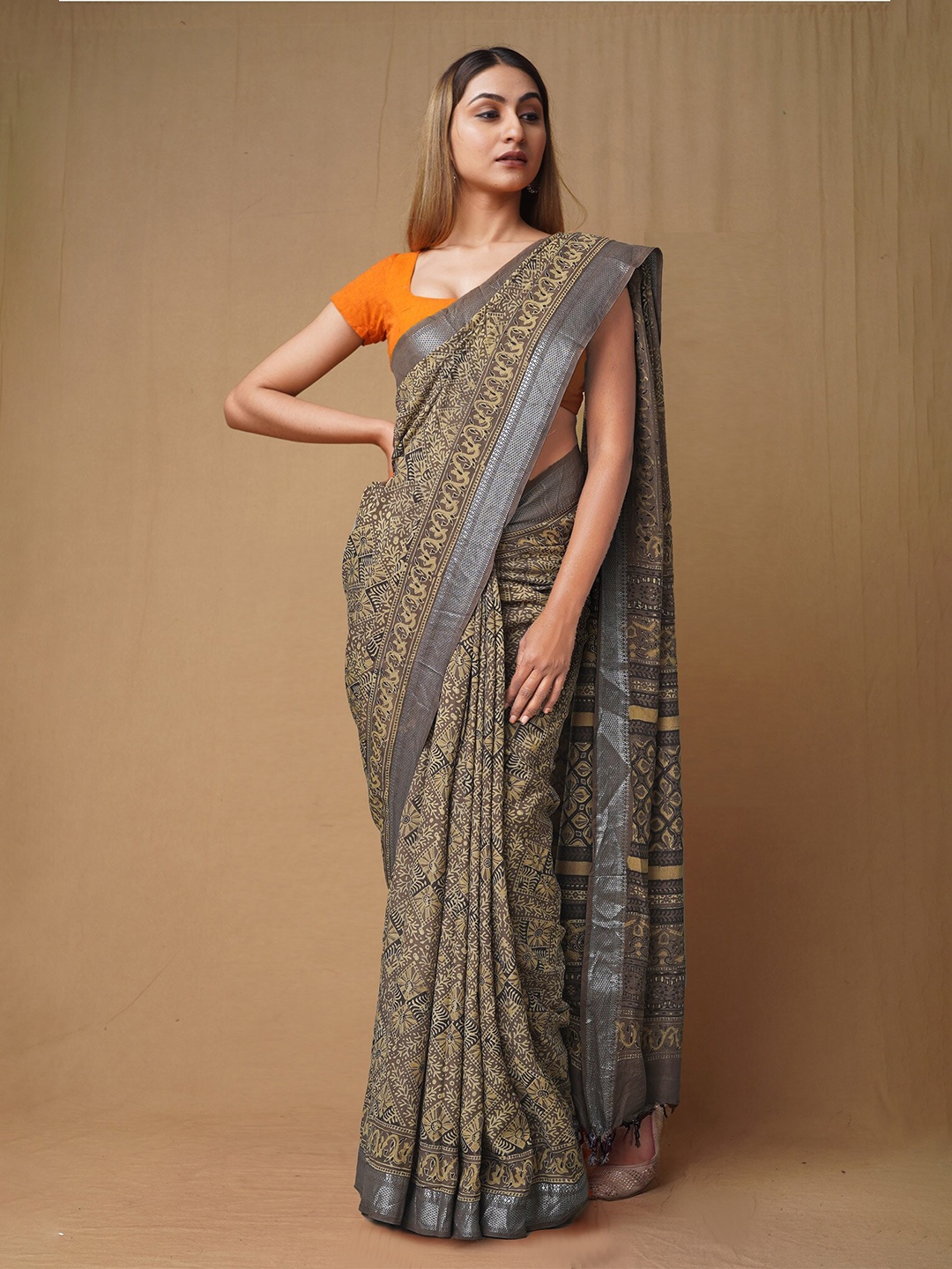 

Unnati Silks Ajrak Block Zari Pure Silk Handloom Chanderi Saree, Grey