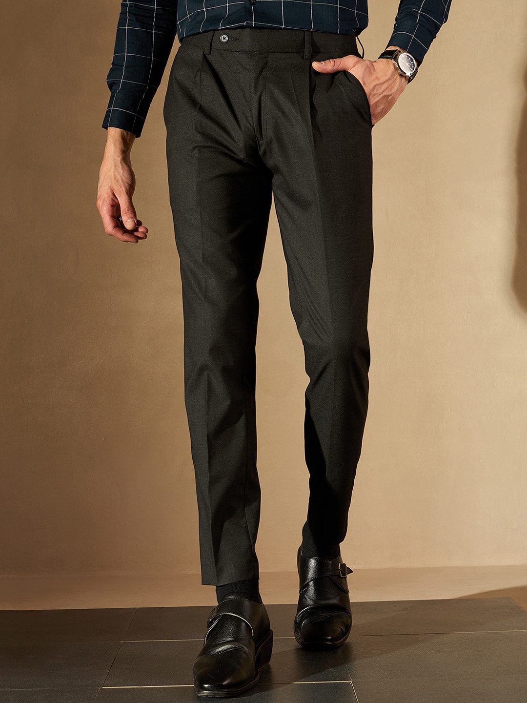 

DENNISON Men Smart Tapered Fit Easy Wash Formal Trouser, Black