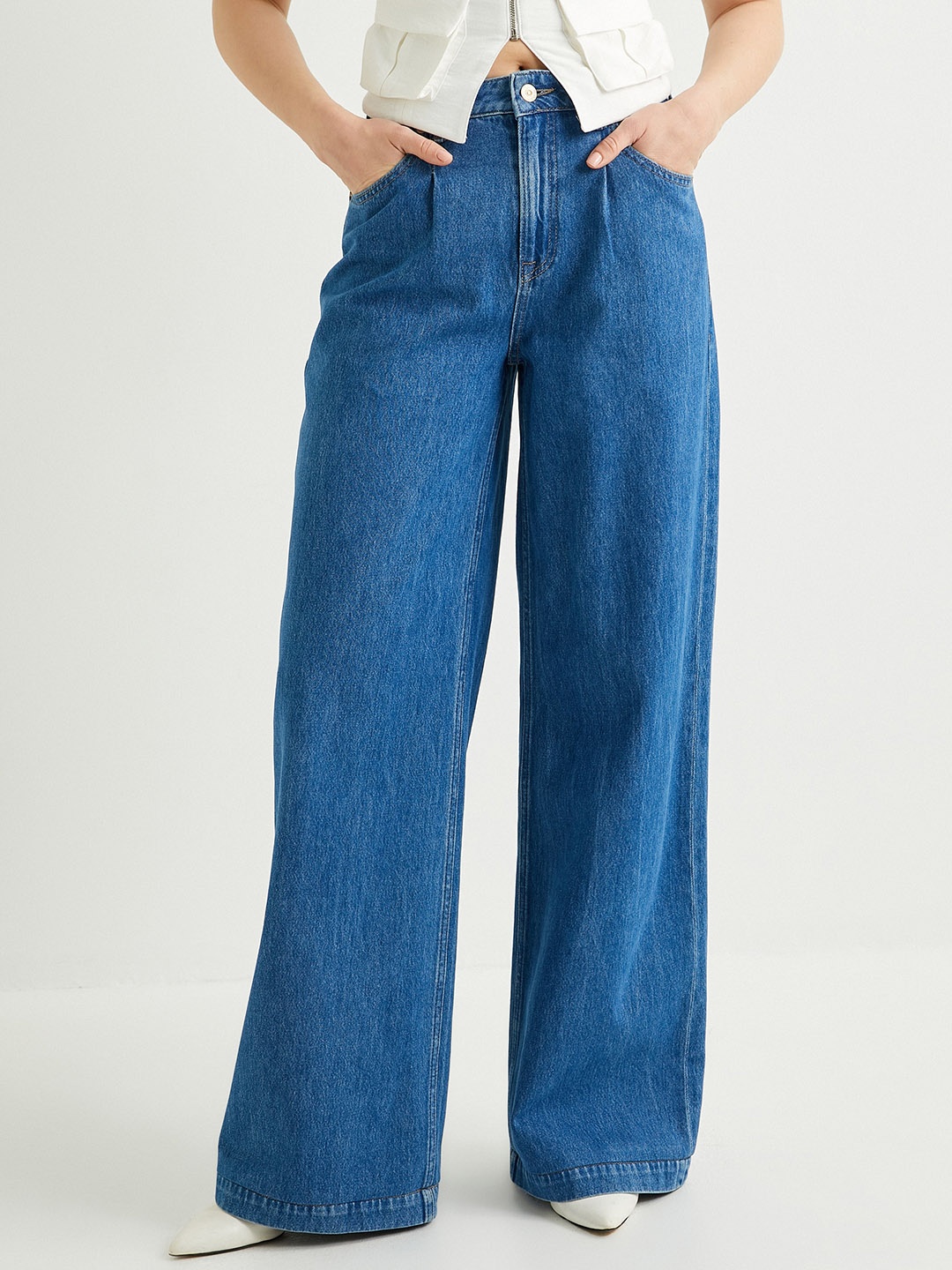 

Koton Women Relaxed Fit Mid Rise Clean Look Cotton Jeans, Blue