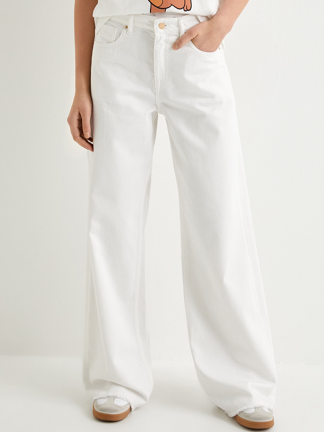 

Koton Women Straight Fit Pure Cotton Jeans, White